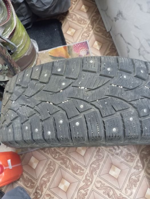 Продам зимние шины