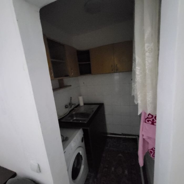 Închiriez apartament, parter zona stația salvareDrobeta-Turnu Severin