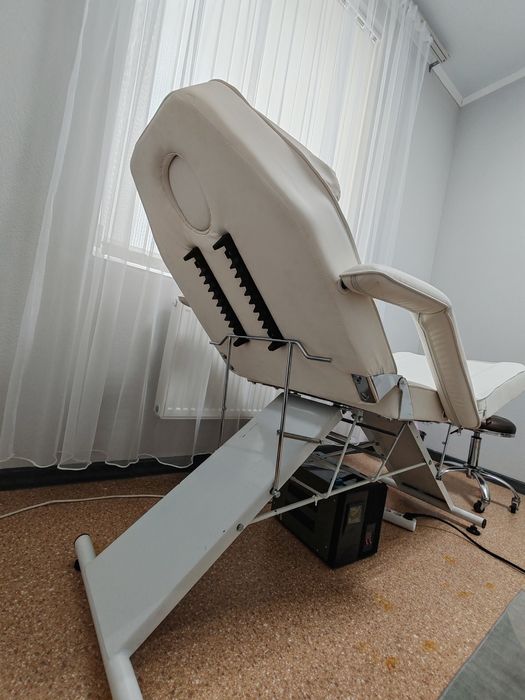 Кушетка косметологисеская