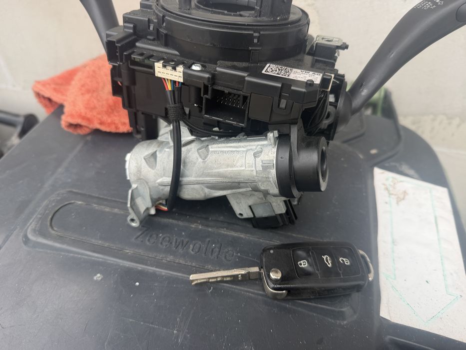 Contact Golf 5-6 skoda octavia 2 touran audi a3