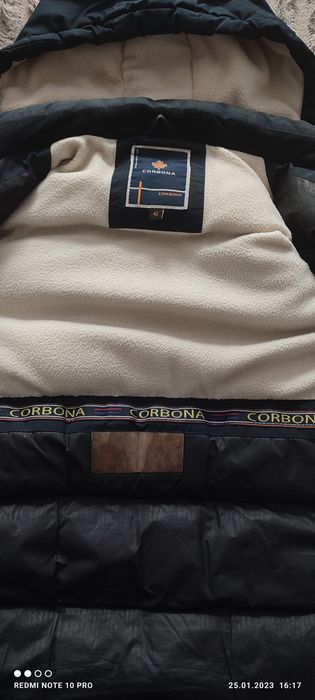 Продам детскую куртку на мальчика