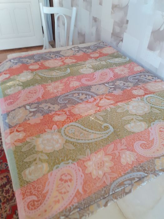 Отрезы, отрезы ткани.