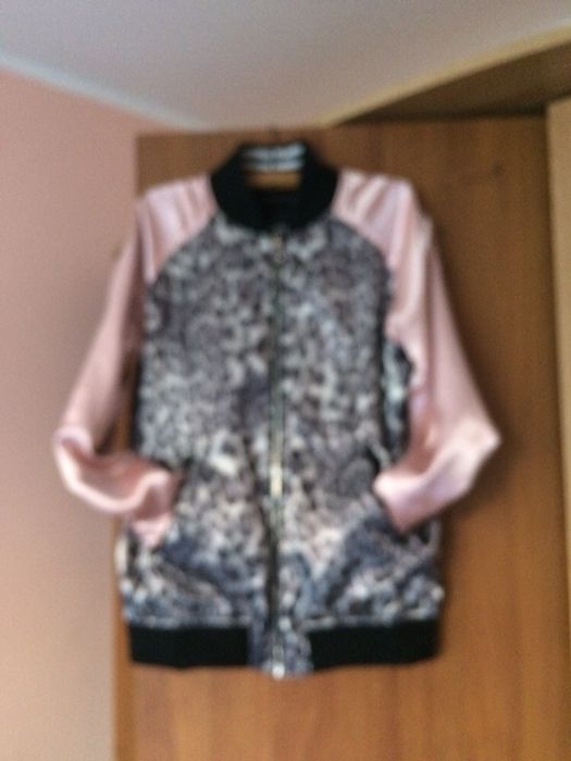 Geaca dama, doua fete