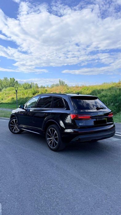 Audi Q7 Black Edition 2022 | 2.0 TFSI Quattro |7 locuri