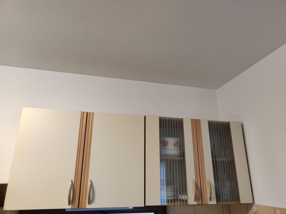 Mobilier bucătărie complet + chiuvetă + baterie + hotă