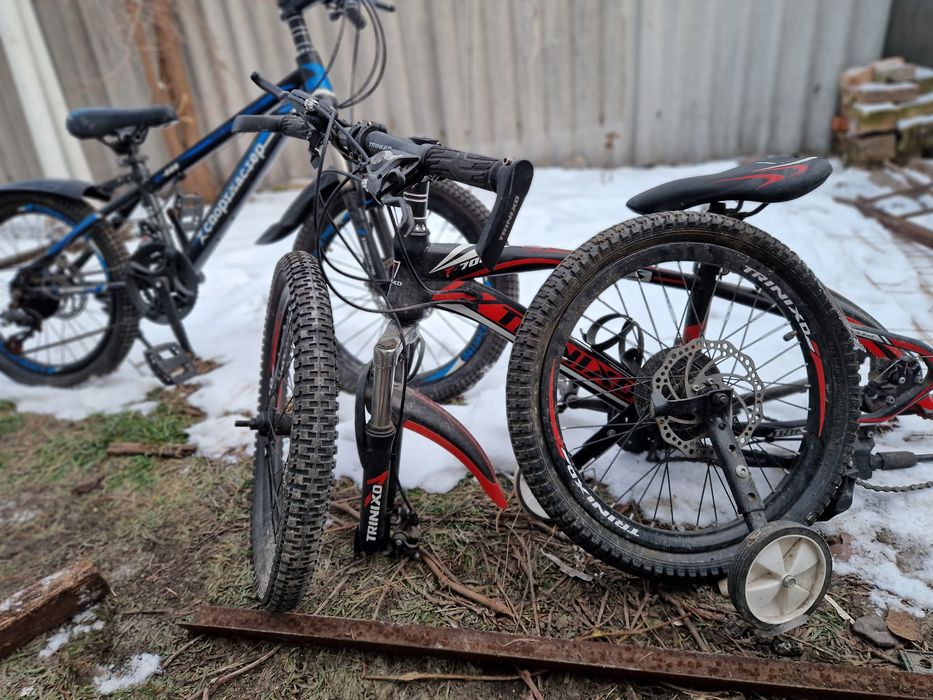 Продам два велика