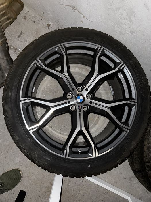 Оригинална BMW M Perf. джанта Pirelli 275/40/21 X5 X6 X7 G05 G06 G07