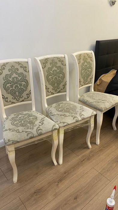 Продам стулья три штуки