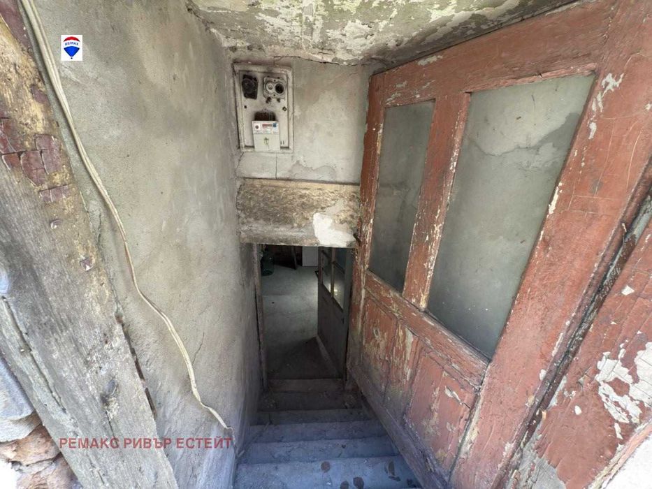 Продава се Къща в Русе, Център - 65 кв.м за 1384 €/кв.м - Снимка #9