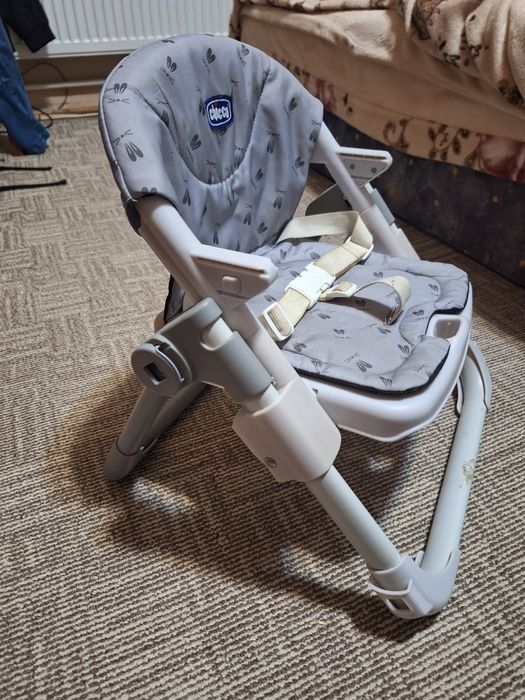 Scaun de masa Chicco Booster, Chairy, de la 6 luniChairy este noul sca