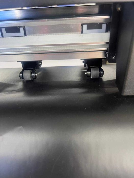 Режущий плоттер JINKA GC1350S