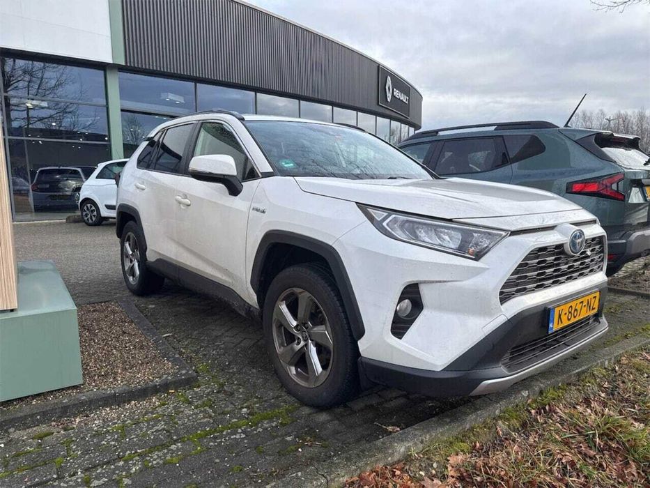 Toyota RAV4 Hybrid 2021 | 2.5 (178 л.с.)