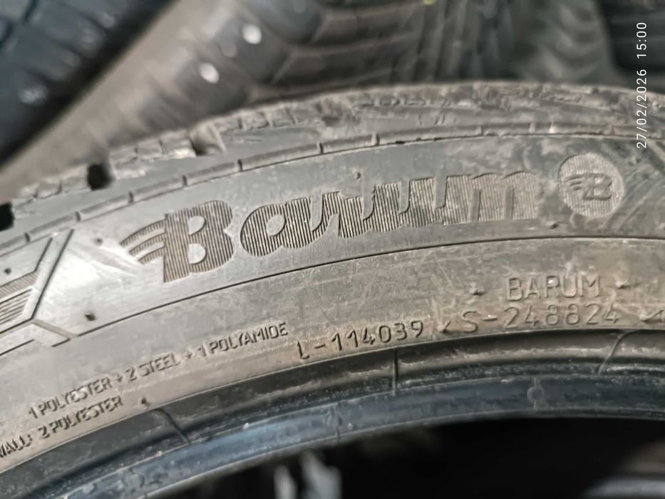 2бр.зимни гуми 215/40/17 Barum