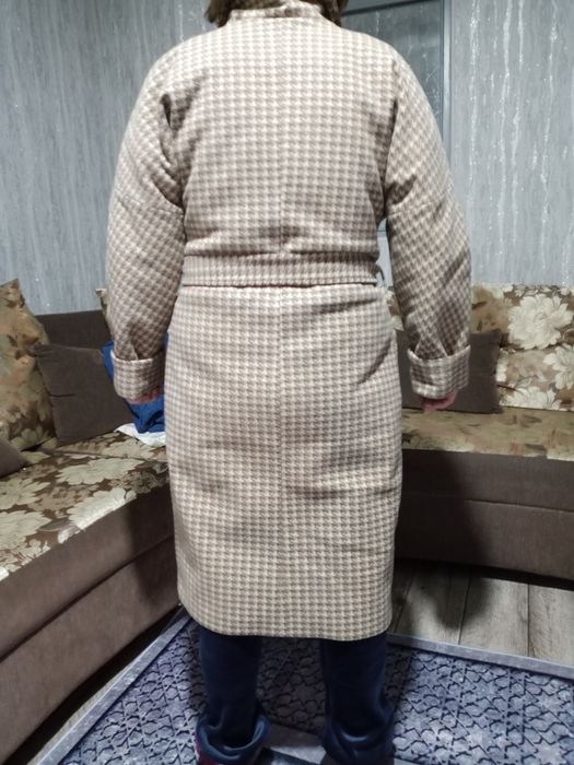 Продам пальто утепленное