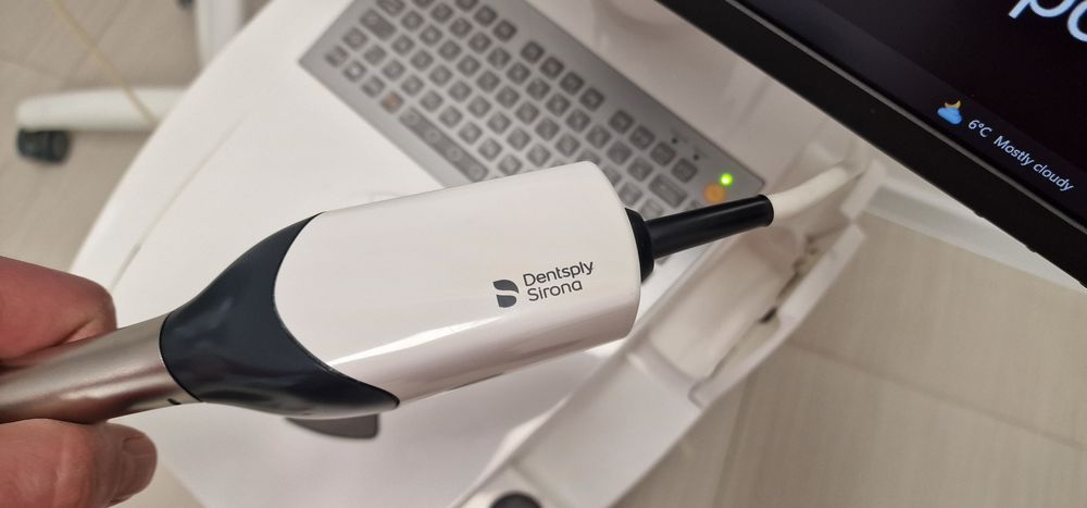 Scanner intraoral Dentsplay Sirona   Cerec