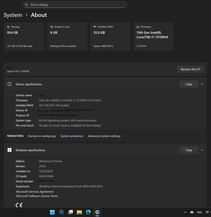 гейминг лаптоп Lenovo Legion Pro 5 16IRX8 i7-13700HX, RTX4070, 32GB