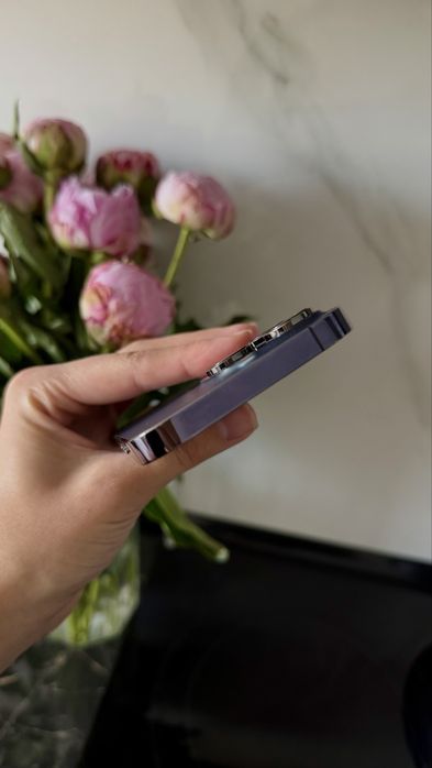 Продам IPhone 14 pro