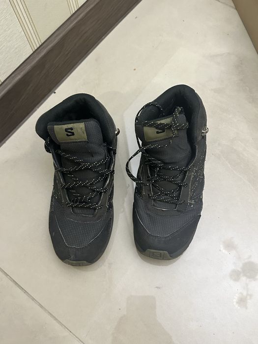 Продам десткую обувь Salomon