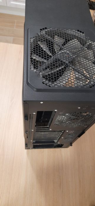 Компютърна кутия Antec 1100