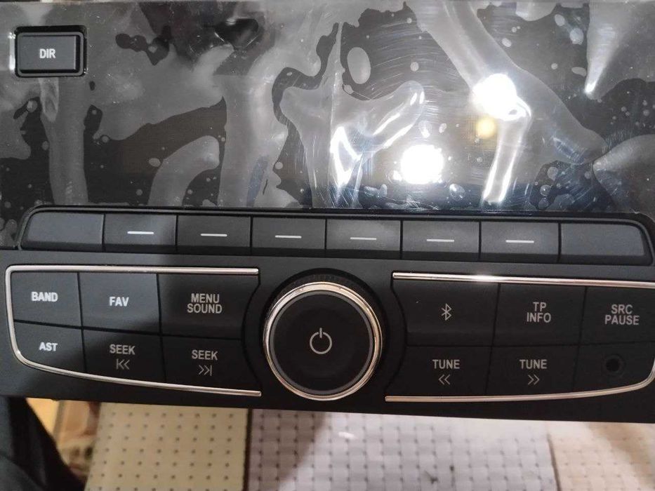 продаётся новая оригинал  магнитола для авто  ласетти качество идеал