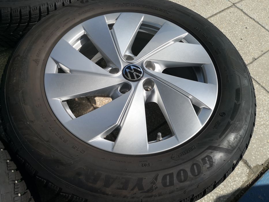 5х112 фолксваген шкода 5x112 volkswagen vw skoda 17 цола 215 65 17 като нови