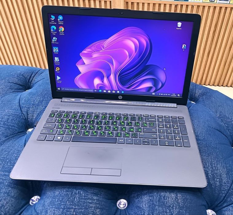 Hp core i3 7 pokalenya