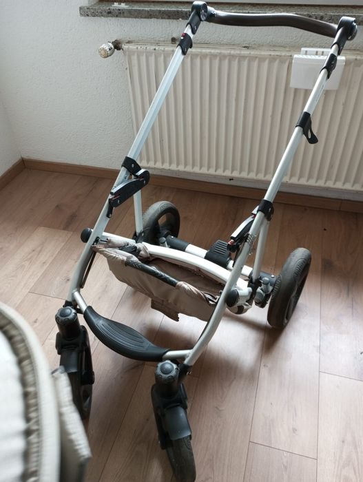 Cărucior pentru copii