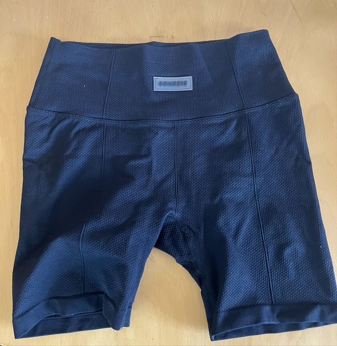 Спортен екип на Genezis