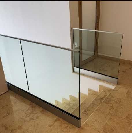 Balustrada din sticla !!! Oferta de primavara!!!