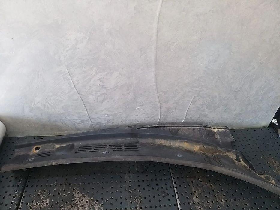 Grila stergator dreapta citroen berlingo 9642405777