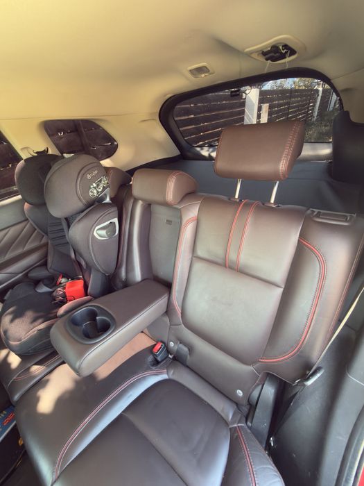 Schimb Mitsubishi Outlander