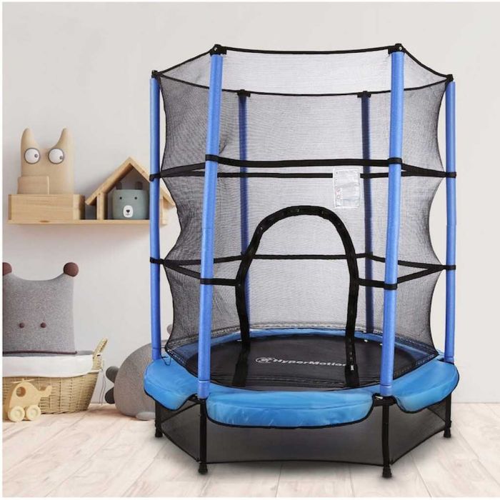 Мини батут с мрежа за безопасност – Компактен и забавен избор за деца
