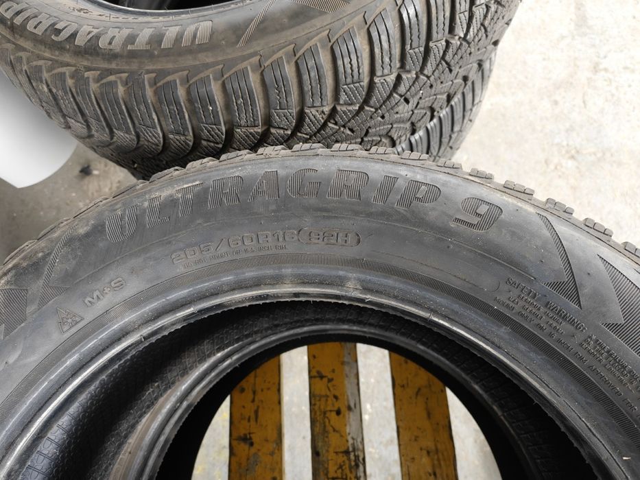 205/60/16 goodyear ultragrip 9