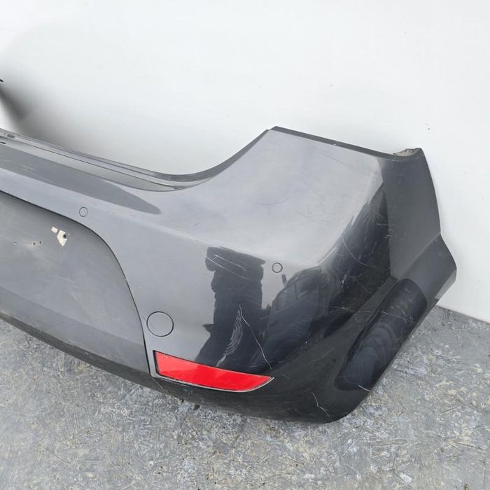 Bara spate cu senzori parcare Seat Leon 2