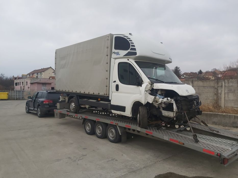 platforma auto /tractari cu roti blocate rupte