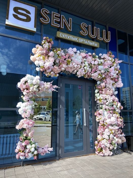 Композиции из декор цветов