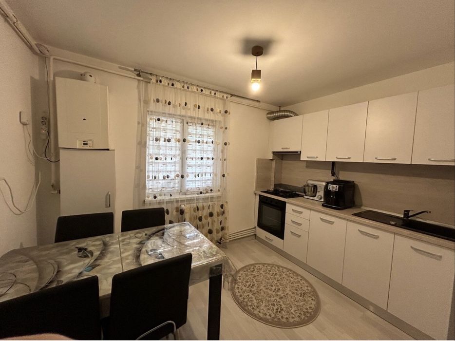 Apartament 3 camere decomandat