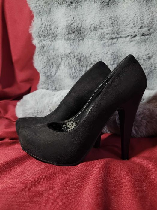 Туфли на платформе с каблуком