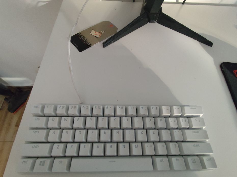 Razer huntsmant mini бяла