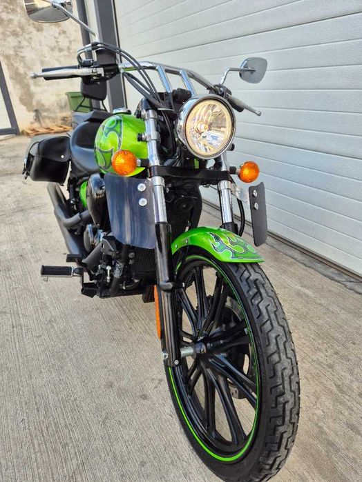 Motocicleta Kawasaki Vulcan VN900 Custom 2014 (cruiser/chopper)