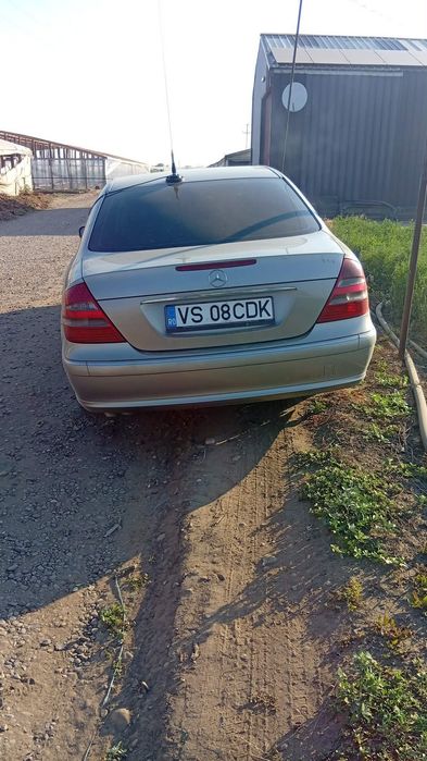 MERCEDES-BENZ C-Class 0 — imagine 3