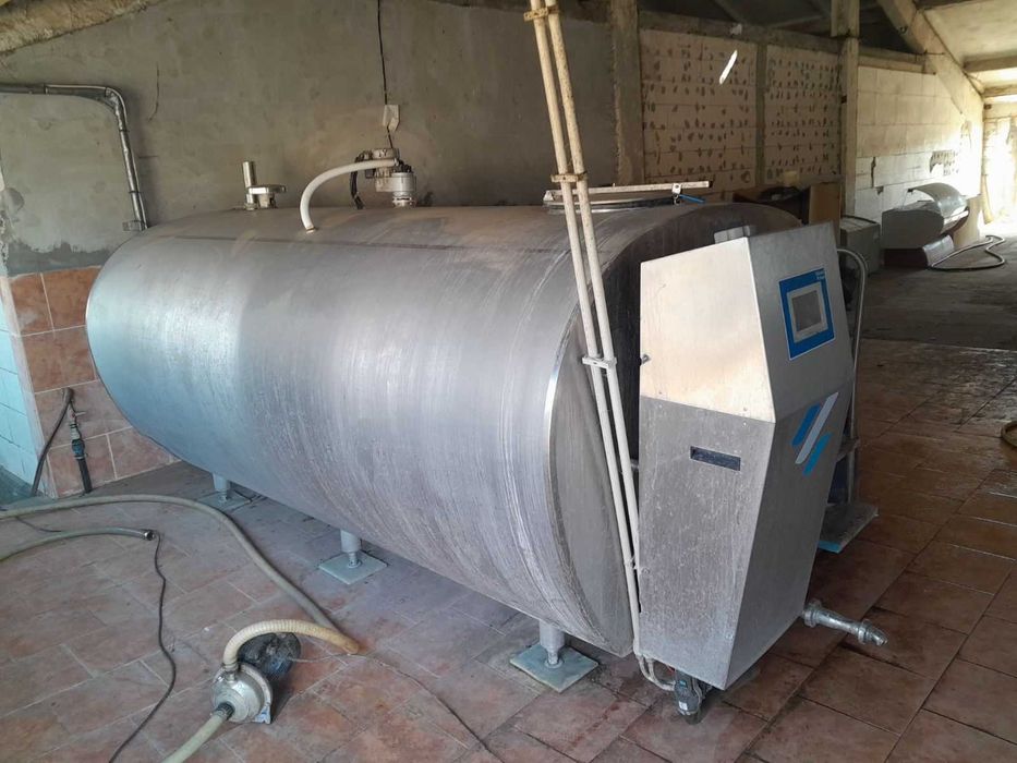 Хладила вана мляко