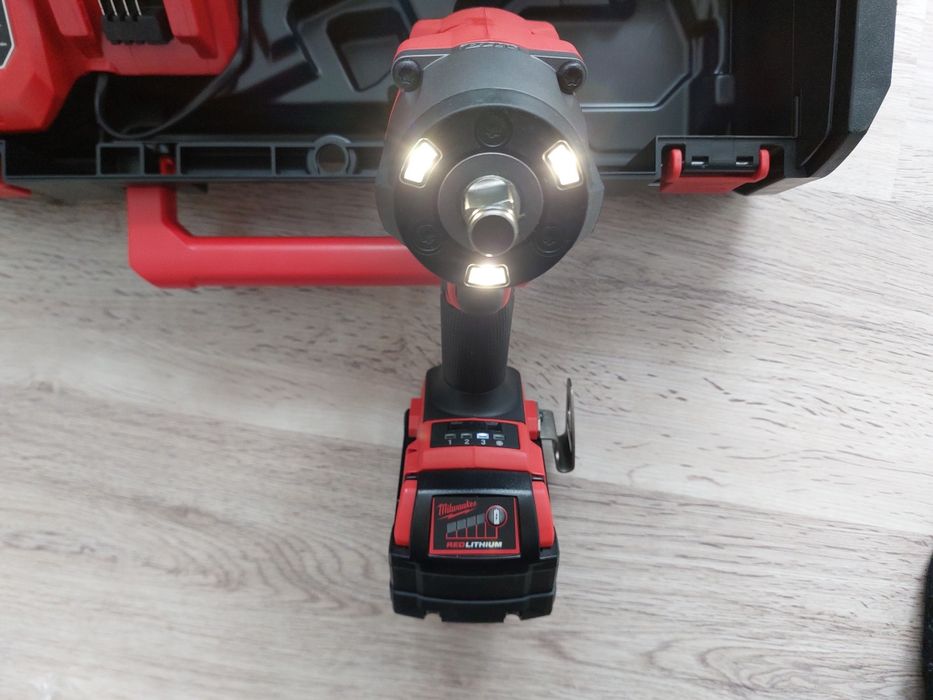 Set impact mediu milwaukee M18 FMTIW2F12, 900 nm, nou