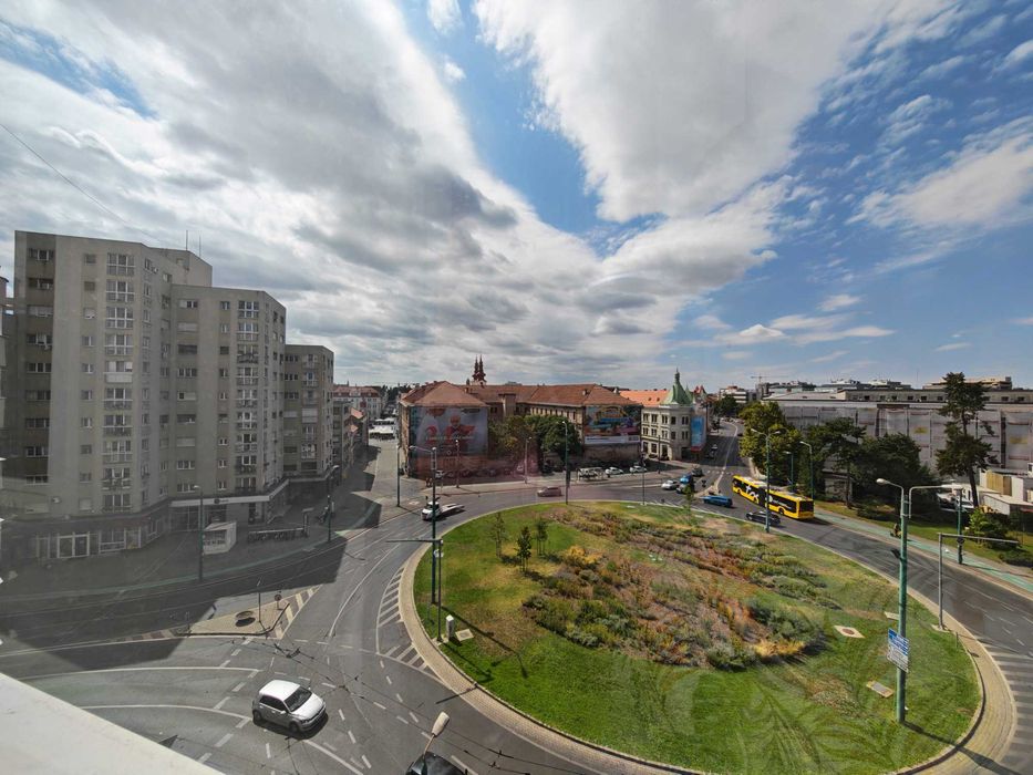 Ultracentral, 3 camere decomandat, totul nou