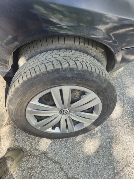 205/60/16 зимни Continental