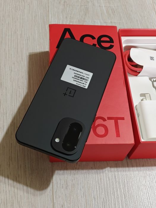 One Plus Ace 6T 256 gb Ram 24 5G