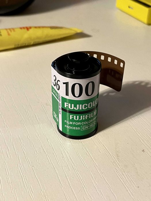 Film Foto Fujicolor 100