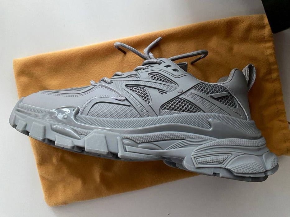 Кроссовки 40.5-41