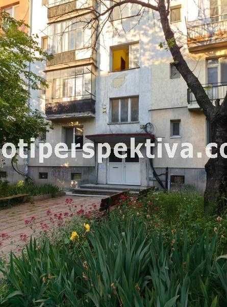 Продава се Двустаен апартамент в Пловдив, Христо Смирненски - 65 кв.м за 1124 €/кв.м - Снимка #9