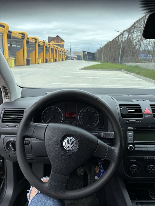 Golf 5 1.9tdi 105 cp